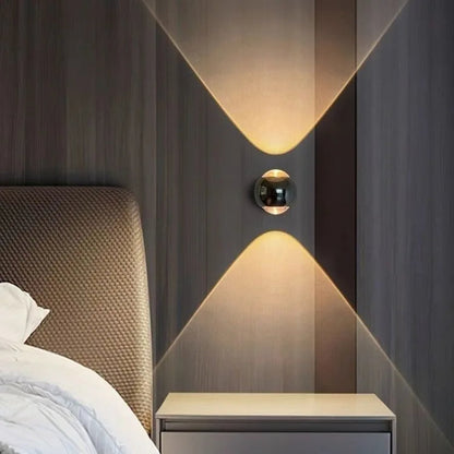 ÉclatMural – Modern Adjustable LED Wall Lamp with Artistic Design