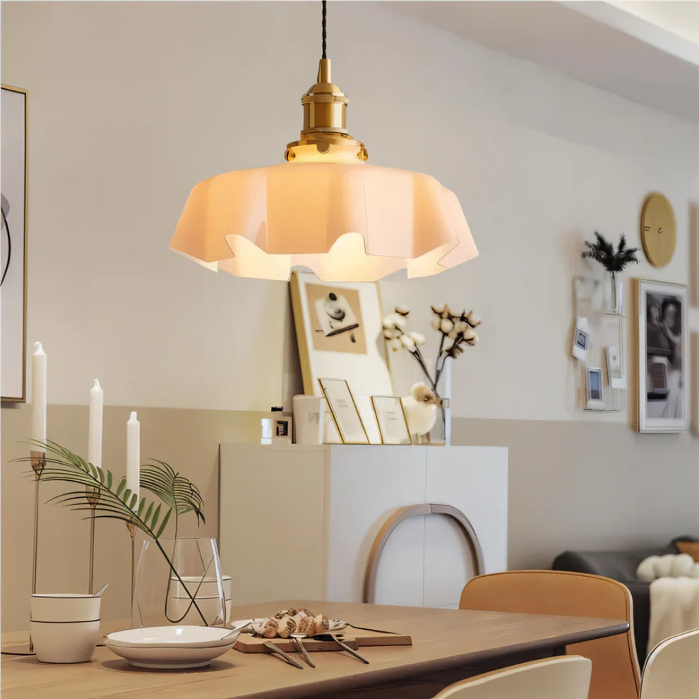 Floralis – Retro Wavy Glass Pendant Light