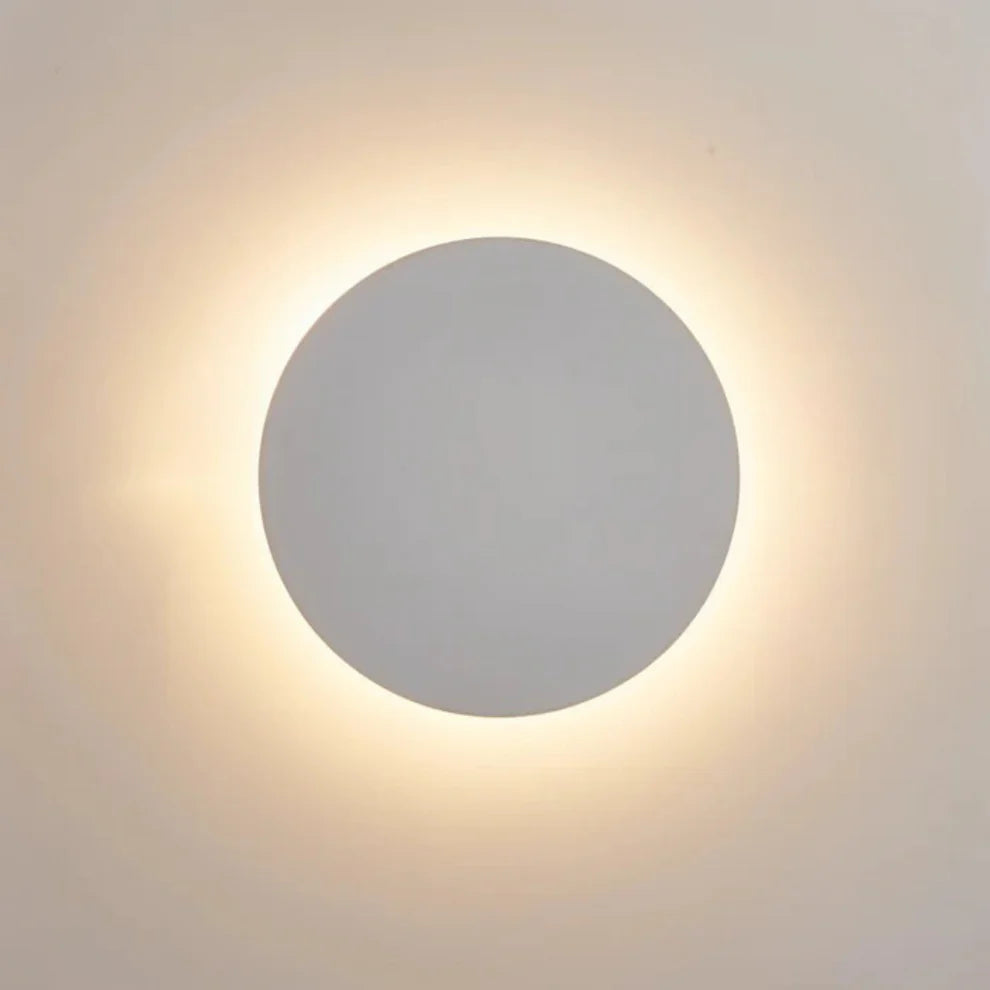 Lunara – Modern Round LED Wall Lamp