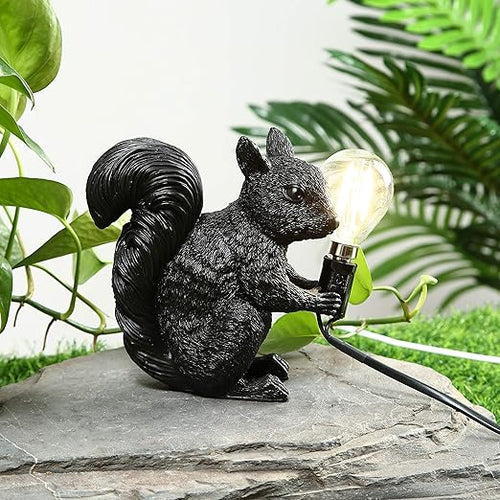 LumoSquirrel – Cute Resin LED Table Lamp for Kids Bedroom