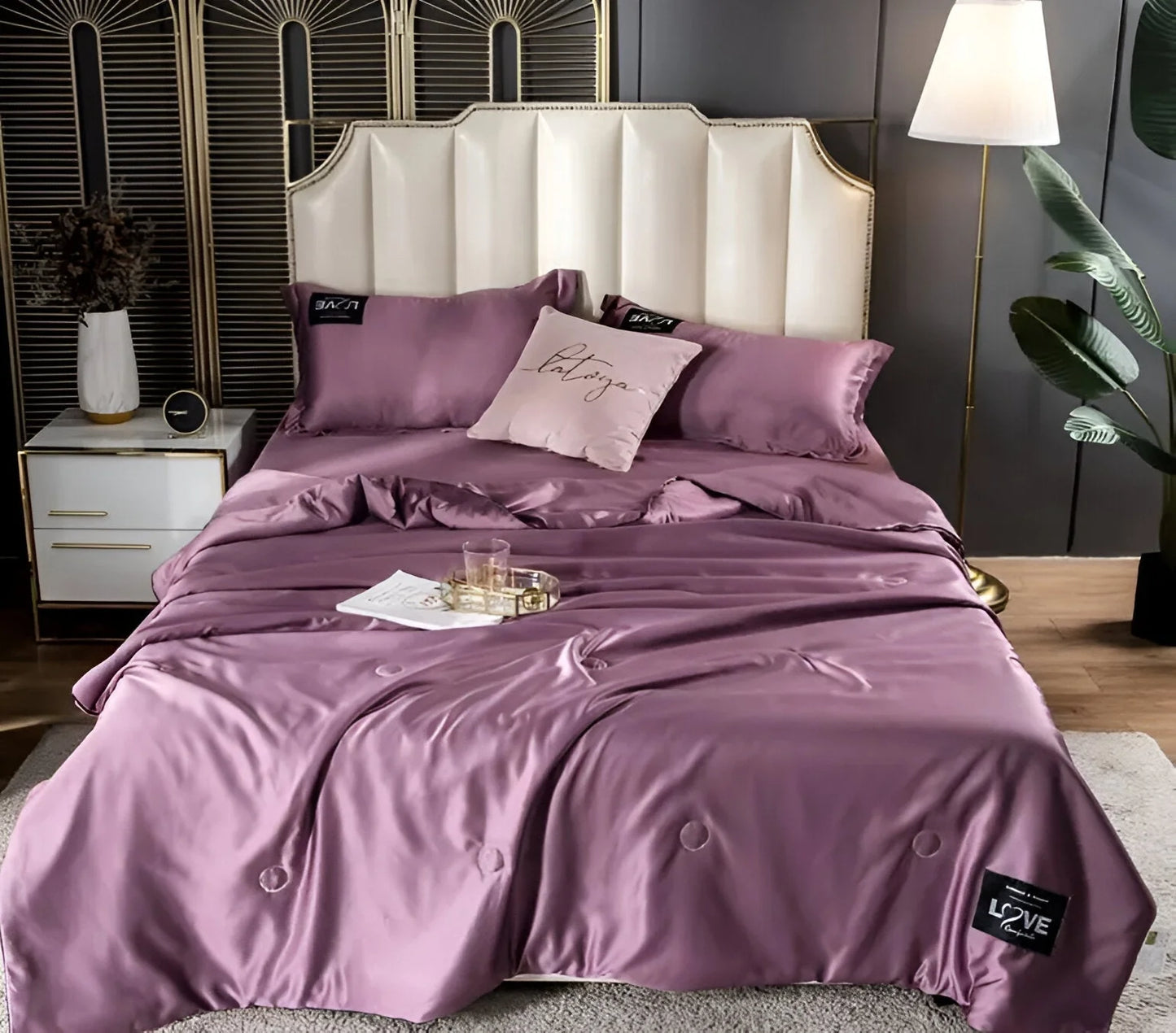 Veluvia – Elegant Satin Silk Bedding Set for All Seasons