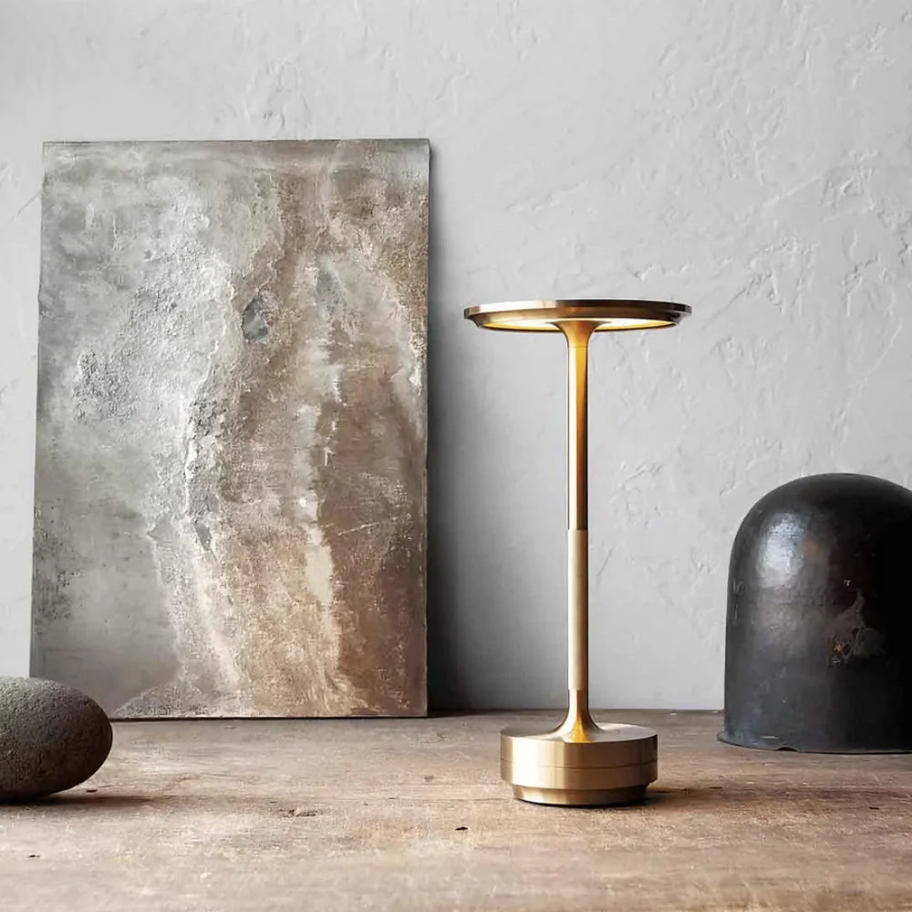 LumoRetro – Wireless Dimmable Retro LED Table Lamp | Metal & Portable