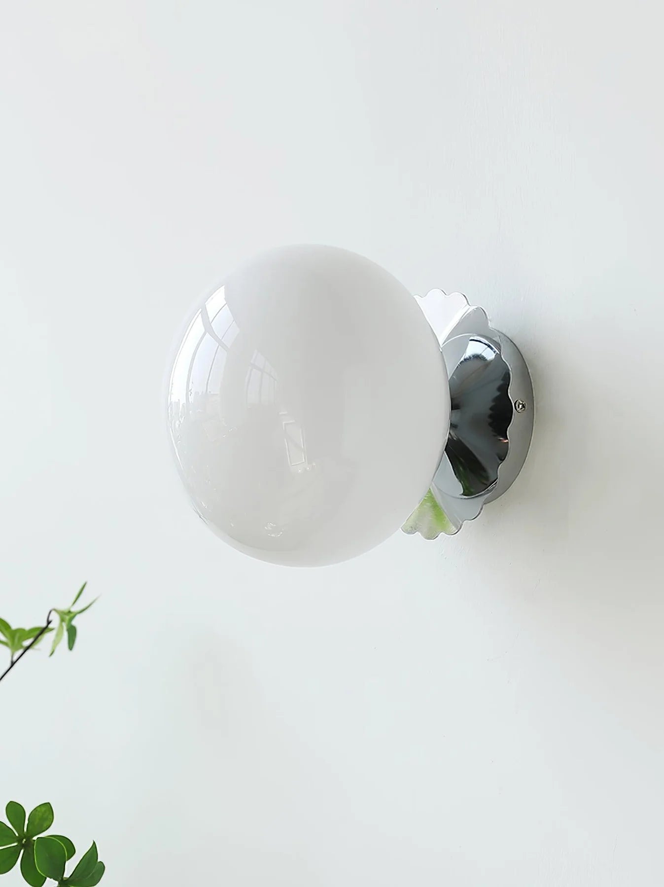 LumoPuff – Modern Glass Wall Lamp with Metal Base