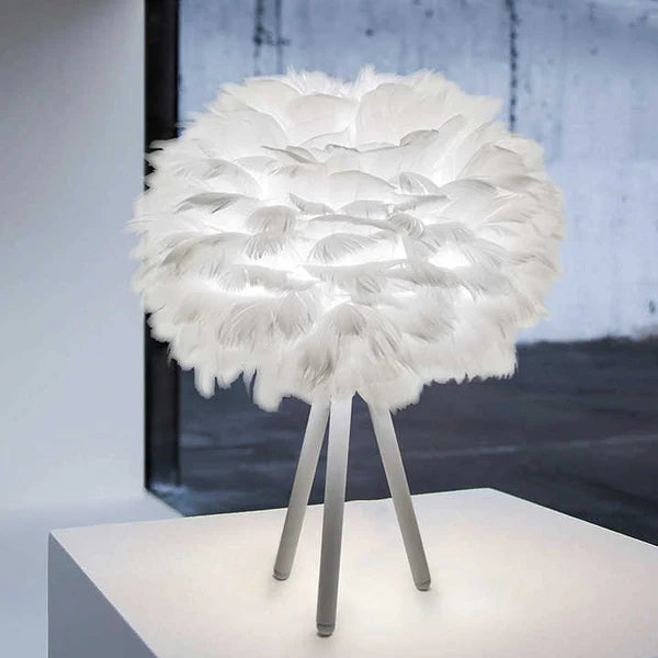 LumaPlume – Dimmable Feather Table Lamp with Gold Tripod