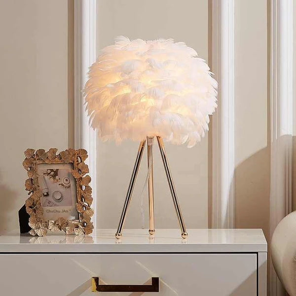 LumaPlume – Dimmable Feather Table Lamp with Gold Tripod