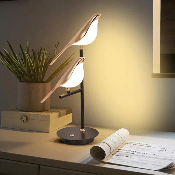 AuriBird – Elegant LED Bird-Inspired Table Lamp