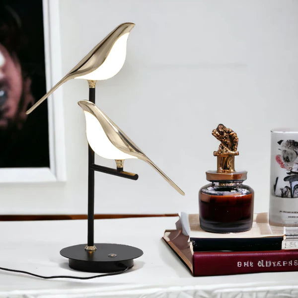 AuriBird – Elegant LED Bird-Inspired Table Lamp