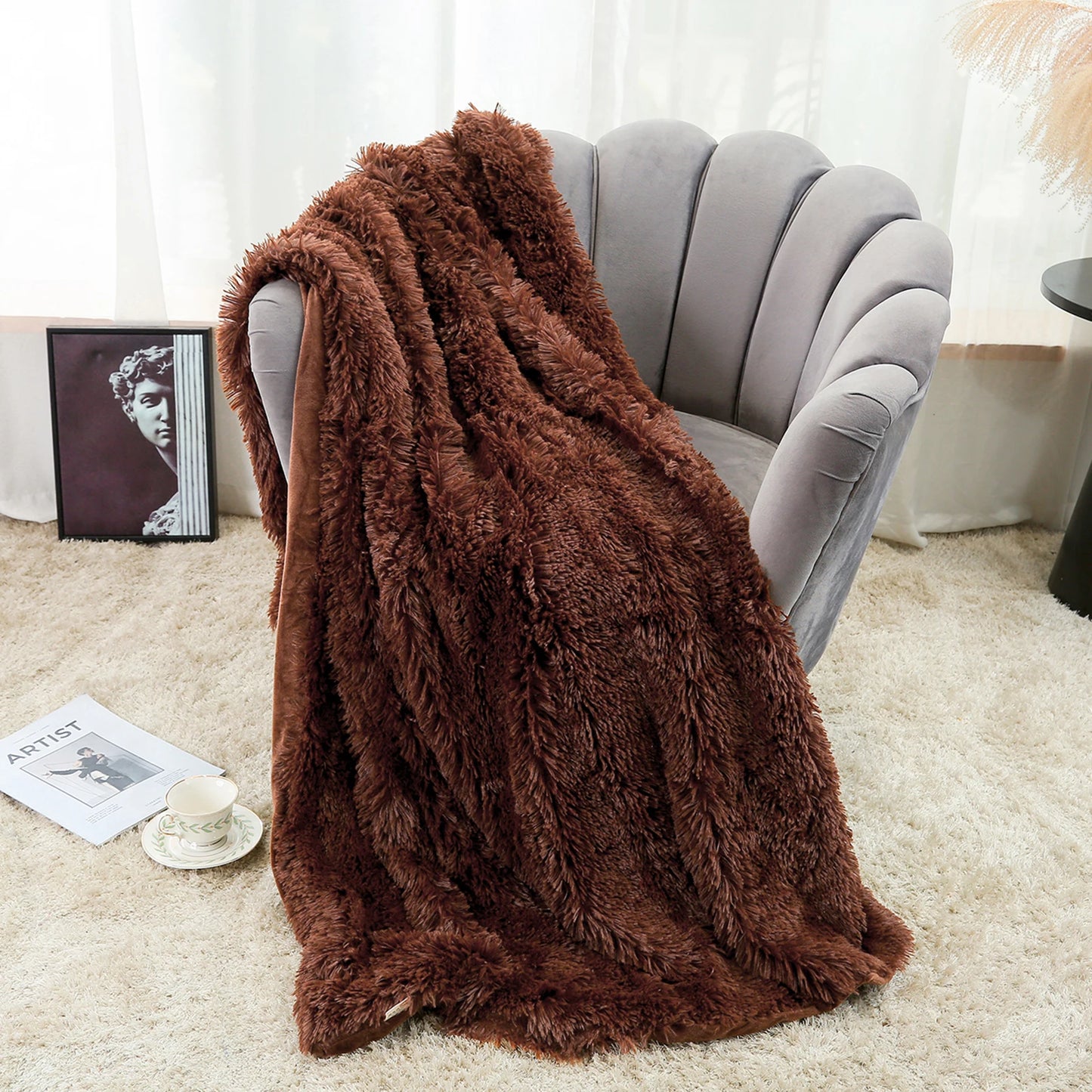ShagLux – Faux Fur Throw Blanket