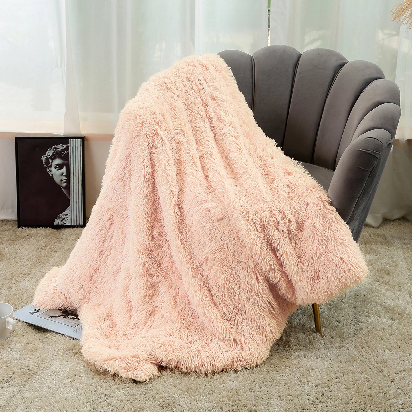 ShagLux – Faux Fur Throw Blanket