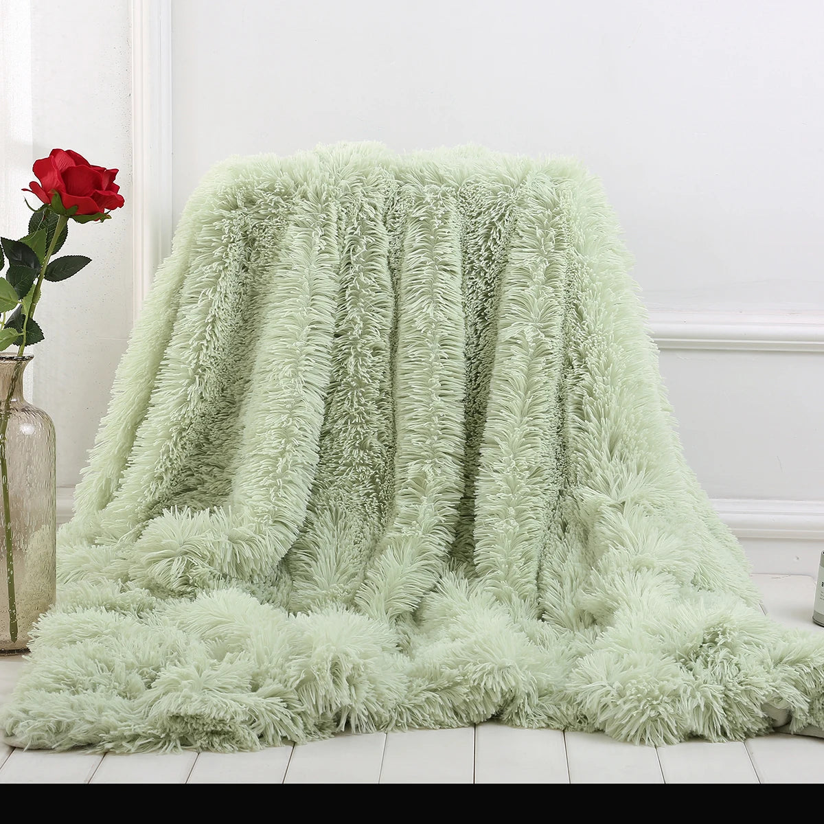ShagLux – Faux Fur Throw Blanket