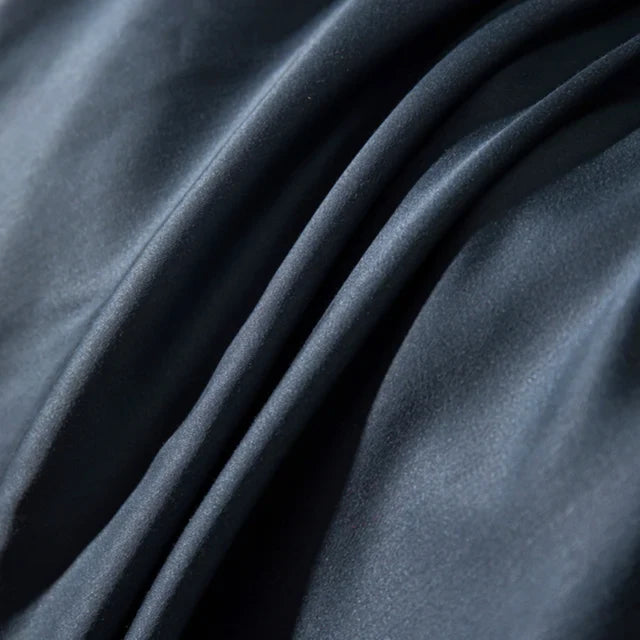 Silkyra – Luxury Mulberry Silk Duvet Cover for Elegant Bedroom Comfort