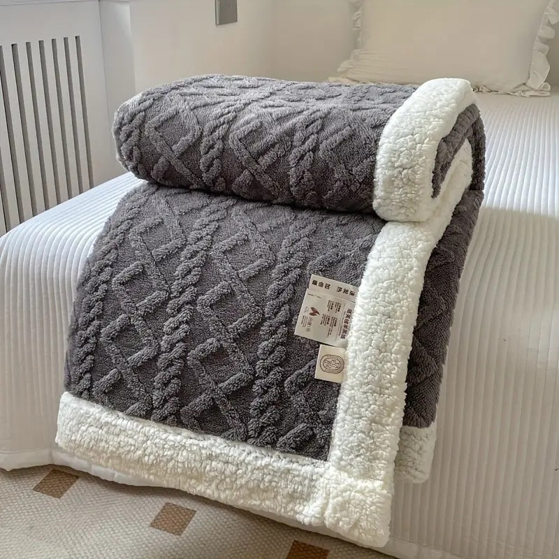 SherpaCloud – Reversible Sherpa Fleece Throw Blanket