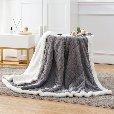 SherpaCloud – Reversible Sherpa Fleece Throw Blanket