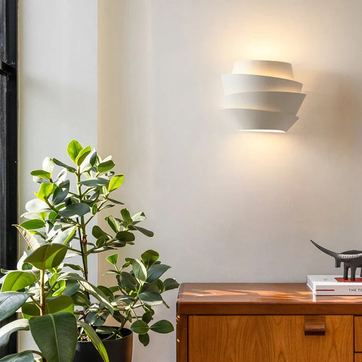 StratoGlow – Modern Layered LED Wall Lamp