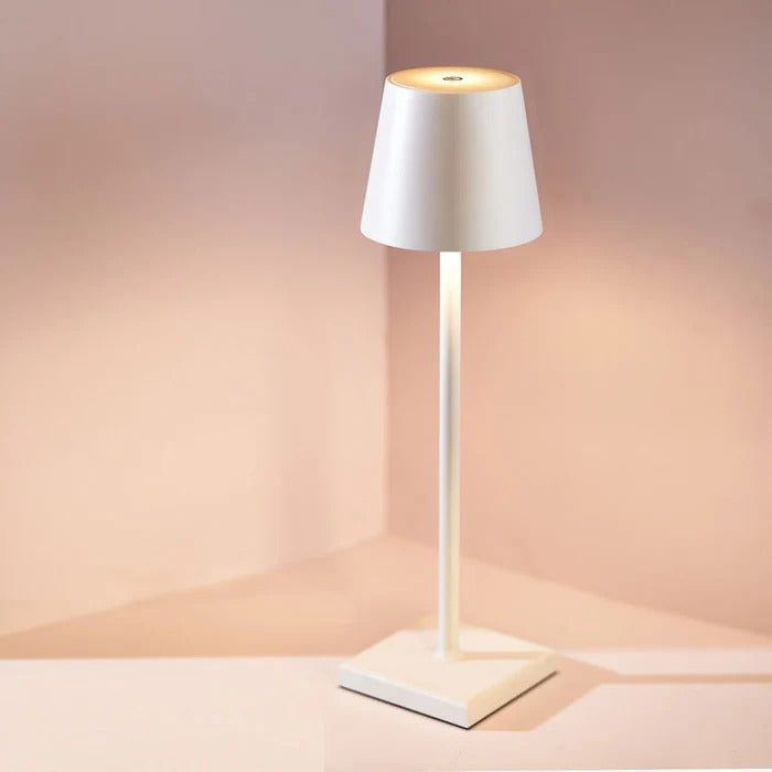 Lumora– Wireless Rechargeable Aluminium Table Lamp