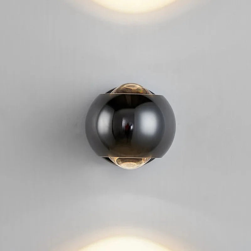 ÉclatMural – Modern Adjustable LED Wall Lamp with Artistic Design