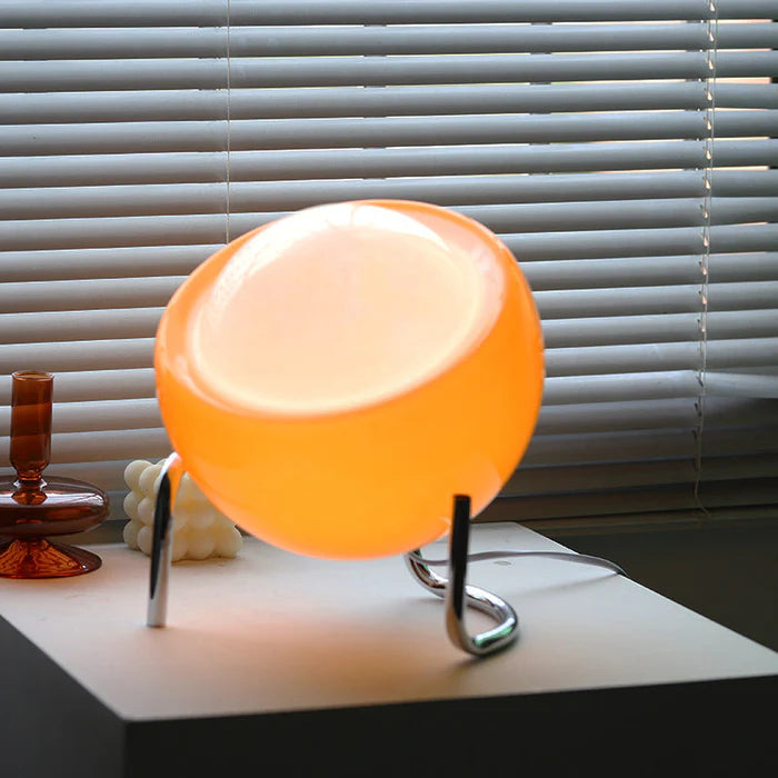 Solari – Retro Bauhaus Mushroom Table Lamp in Glass