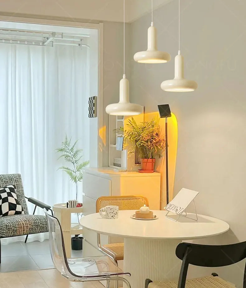 Lumoza – Minimalist Metal Pendant Light