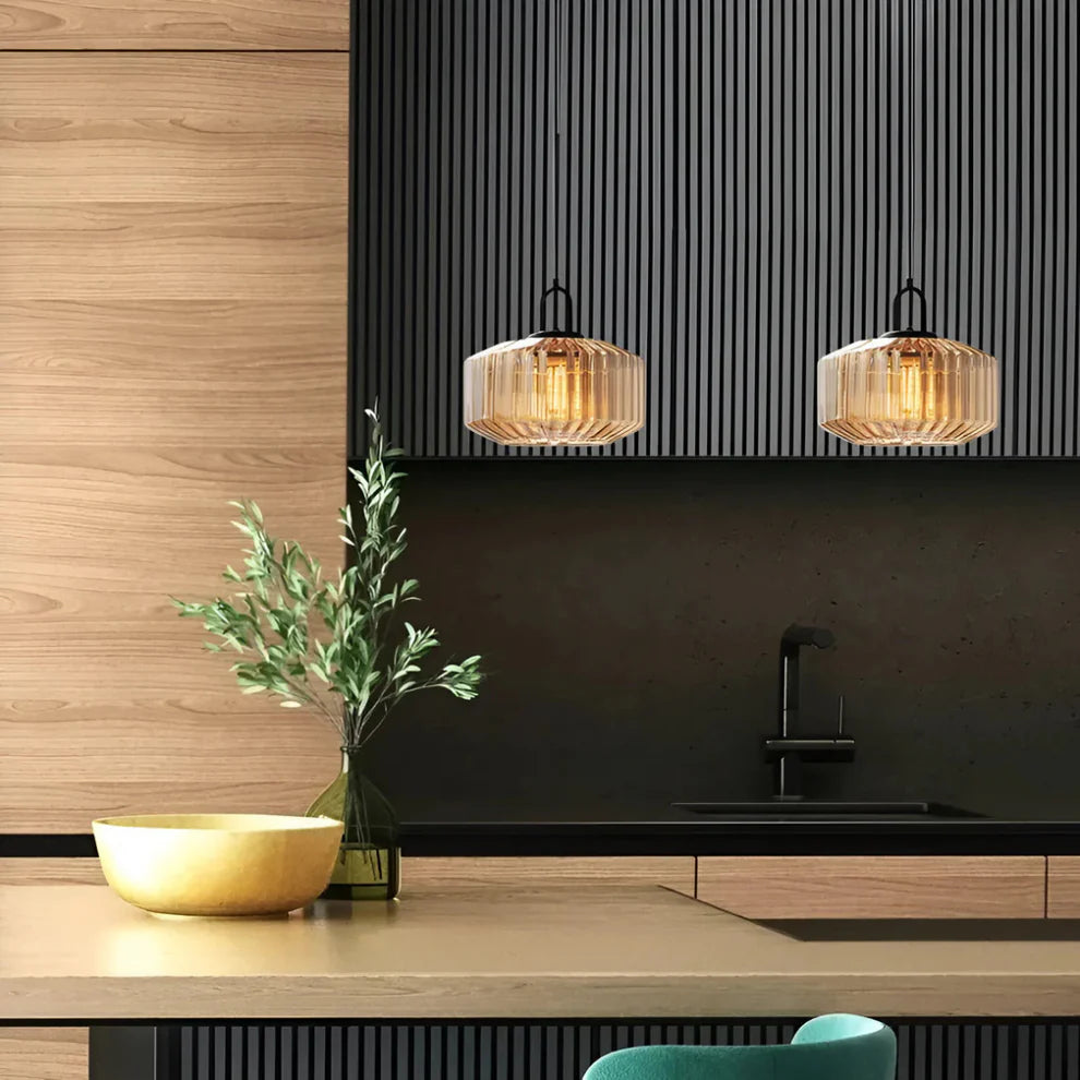 Mireta – Retro Coloured Glass Pendant Light