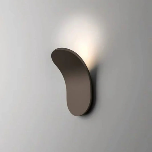 NordGlow – Scandinavian LED Wall Lamp in Metal
