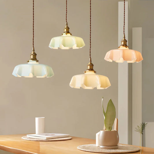 Floralis – Retro Wavy Glass Pendant Light