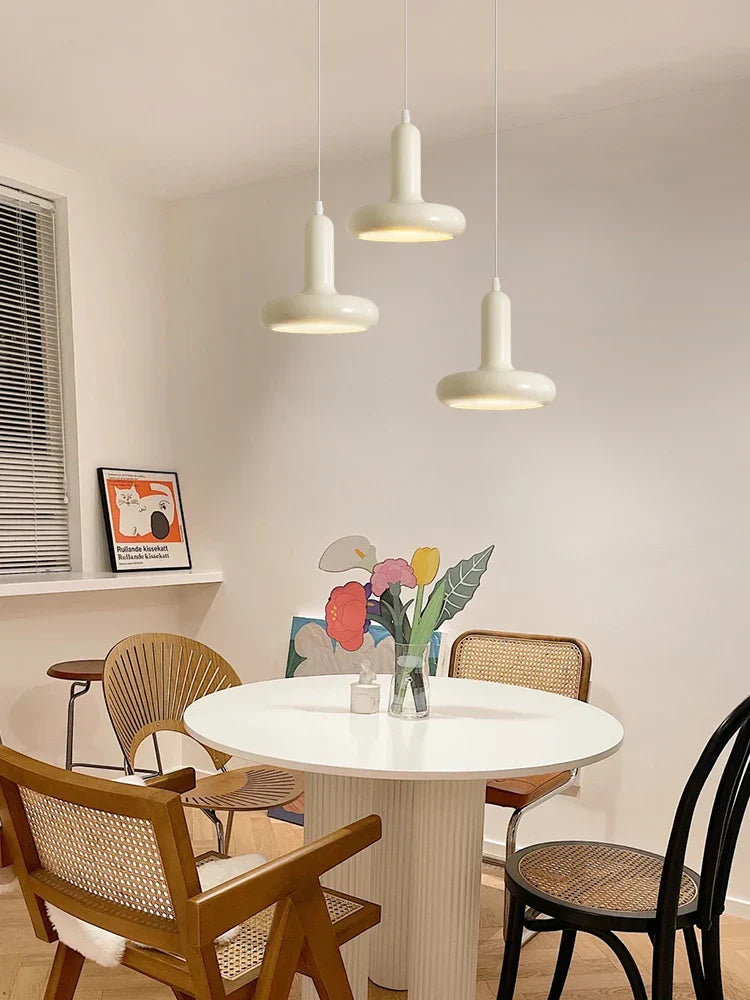 Lumoza – Minimalist Metal Pendant Light