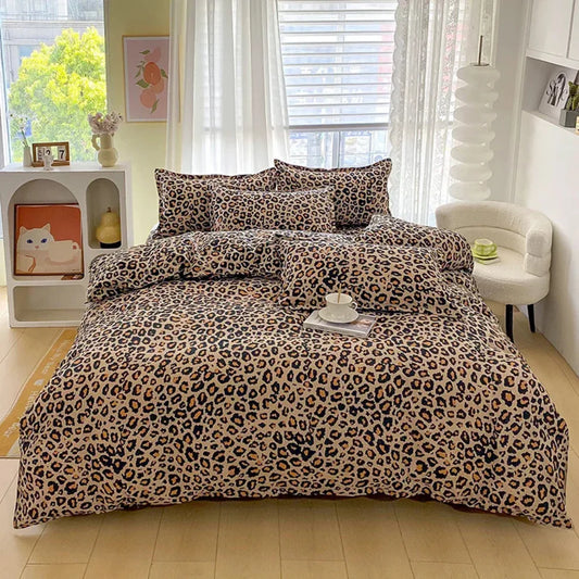 Veloria – Luxury Leopard Print Bedding Set with Pillowcases & Fitted Sheet
