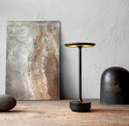 LumoRetro – Wireless Dimmable Retro LED Table Lamp | Metal & Portable