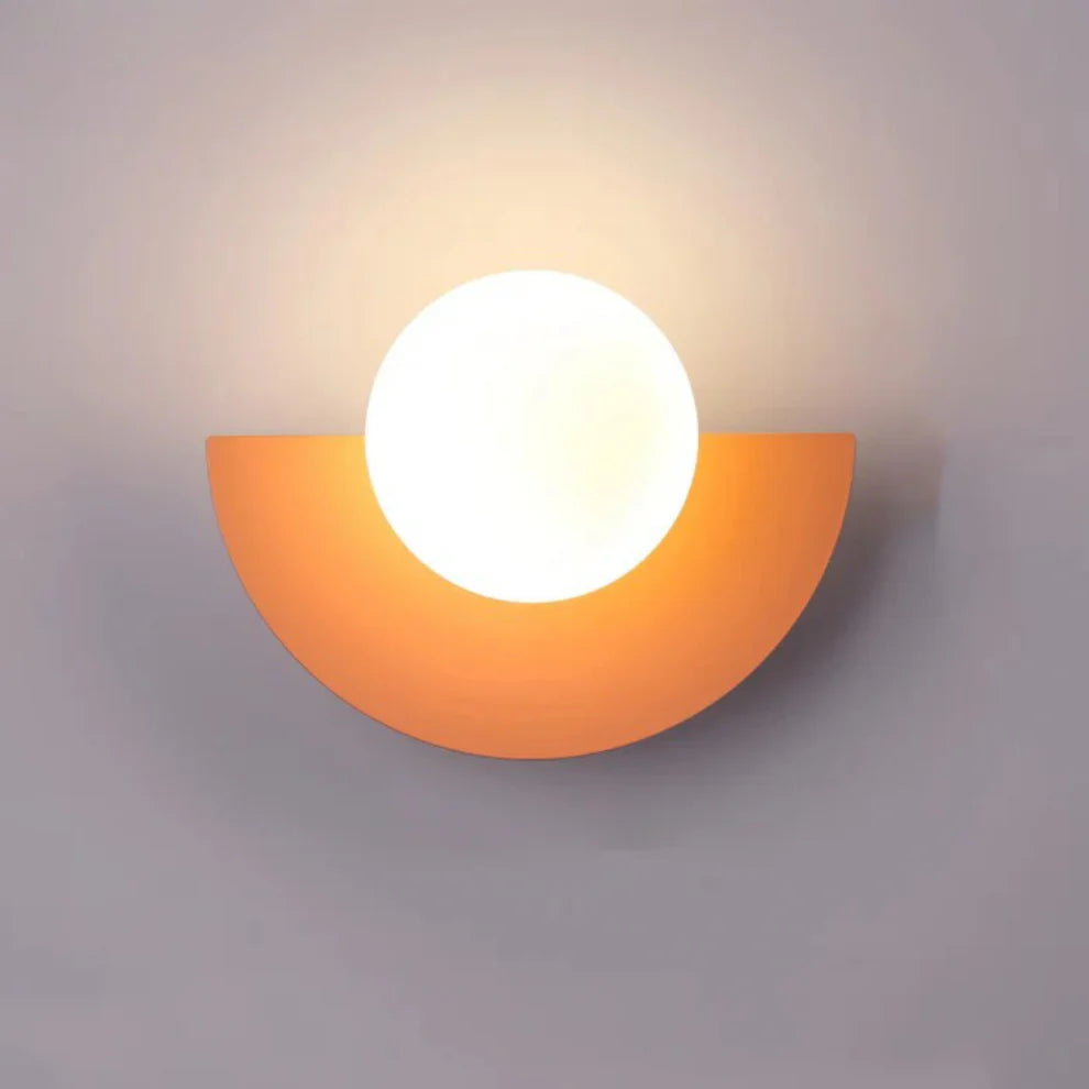 Solara – Modern Globe LED Wall Lamp