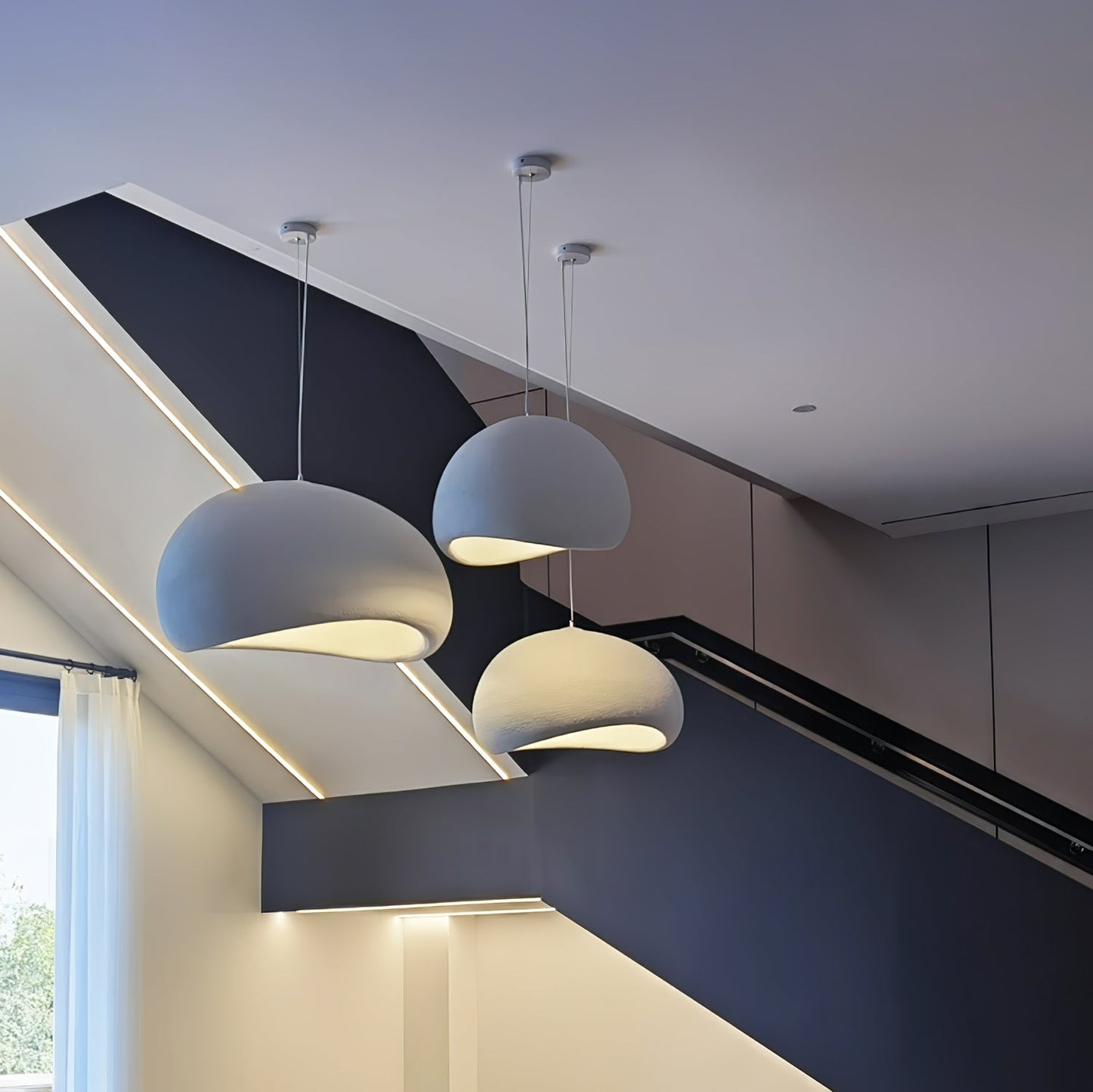 Lunara – Modern Sculptural Cloud Pendant Lamp in Resin