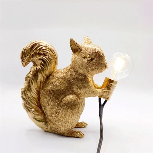 LumoSquirrel – Cute Resin LED Table Lamp for Kids Bedroom
