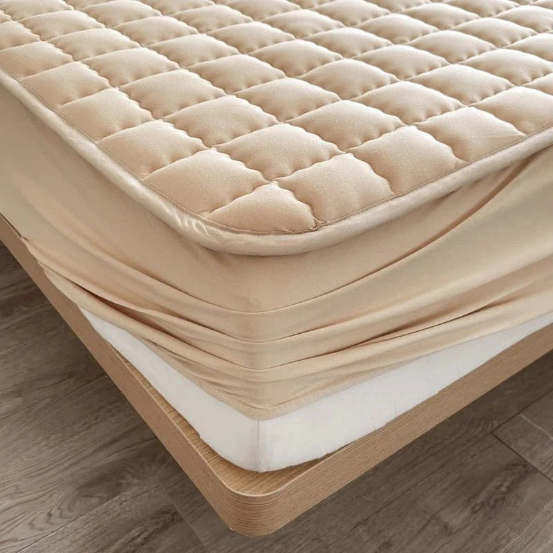DreamPad – Quilted Waterproof Mattress Protector