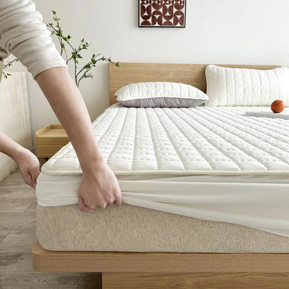 DreamPad – Quilted Waterproof Mattress Protector