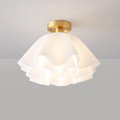 Velura – Elegant Wavy Brass LED Ceiling Light
