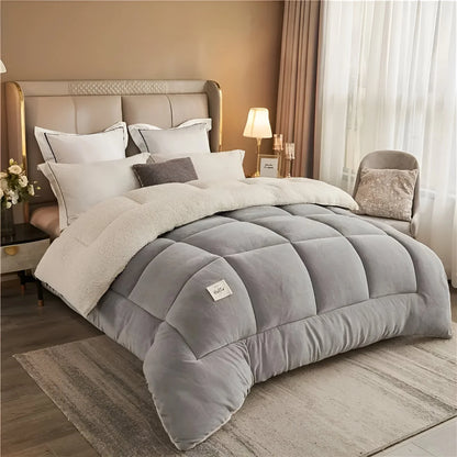 Nordhavn – Ultra-Soft Fleece Comforter with Sherpa Lining