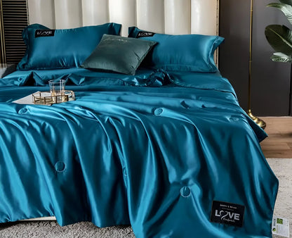 Veluvia – Elegant Satin Silk Bedding Set for All Seasons
