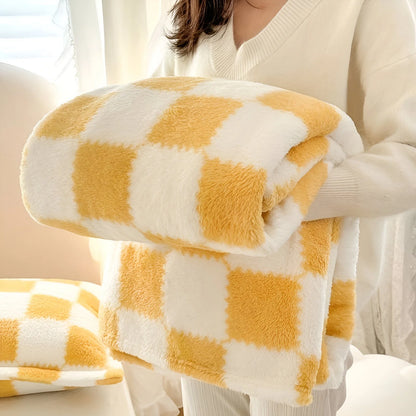 HomoraSnug – Soft Checkered Fleece Blanket for Cosy Home Comfort