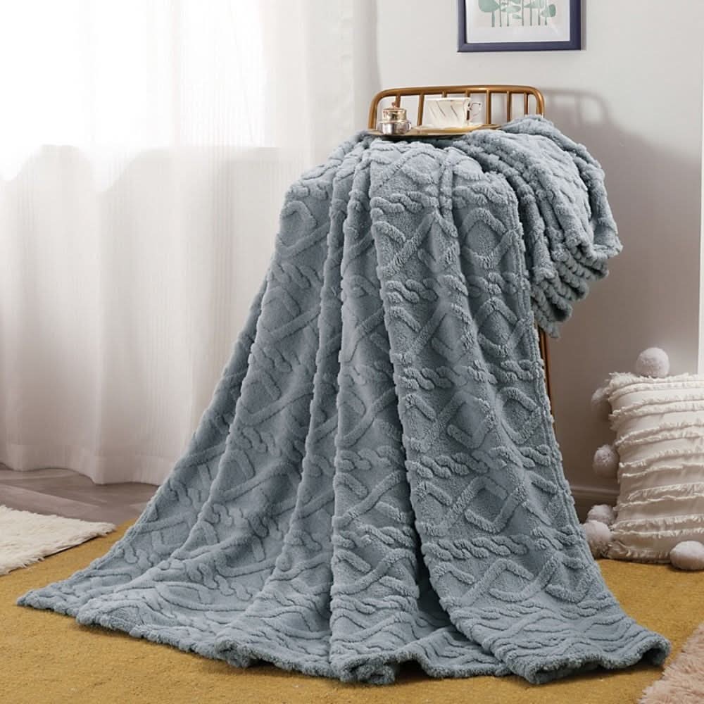 Dola – Ultra Soft 3D Fleece Blanket with Cloud Texture for Bedroom & Living Roo
