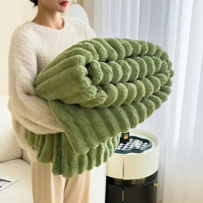 CloudLoom – Plush Ribbed Throw Blanket