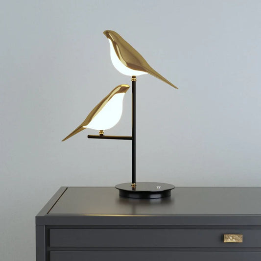 AuriBird – Elegant LED Bird-Inspired Table Lamp