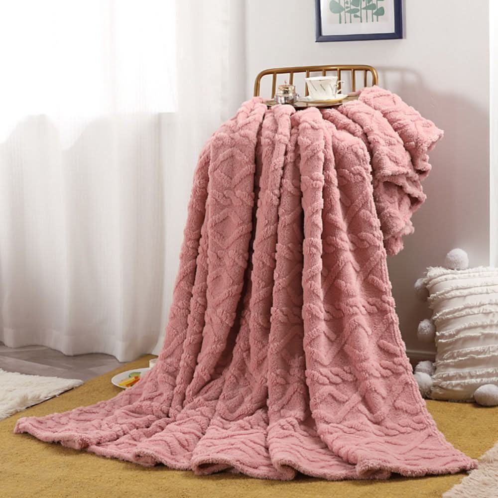 Dola – Ultra Soft 3D Fleece Blanket with Cloud Texture for Bedroom & Living Roo