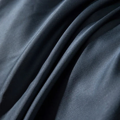 Silkyra – Luxury Mulberry Silk Duvet Cover for Elegant Bedroom Comfort