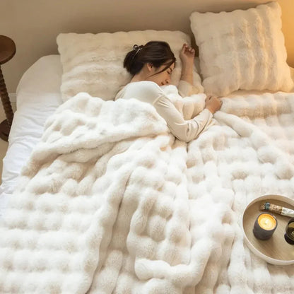 Cloudelle – Luxury Bubble Plush Blanket