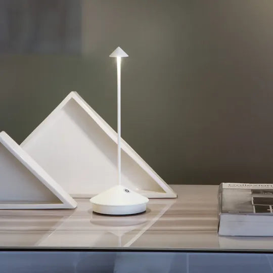 LumoZen – Wireless LED Table Lamp