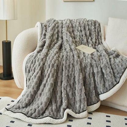 Della – Ultra Soft Cloud Blanket with Sherpa Texture for Bedroom & Living Room
