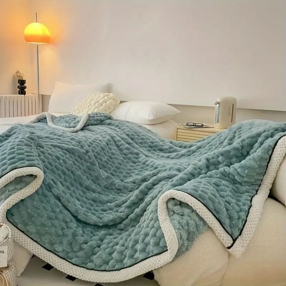 Della – Ultra Soft Cloud Blanket with Sherpa Texture for Bedroom & Living Room
