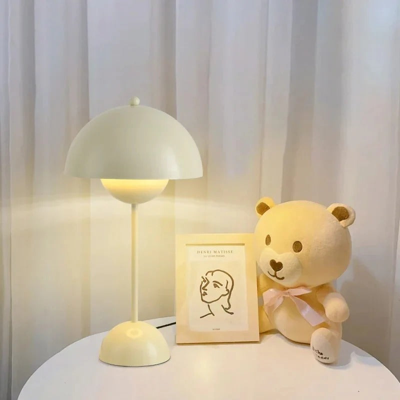 Aurora – Modern Nordic Dome Table Lamp