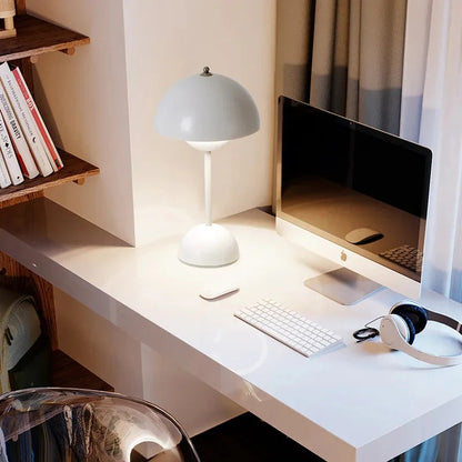 Aurora – Modern Nordic Dome Table Lamp