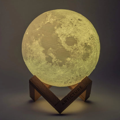 LunaGlow – 3D Printed LED Moon Lamp | Wooden Base & 6 Colours
