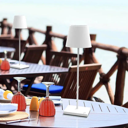 Lumora– Wireless Rechargeable Aluminium Table Lamp